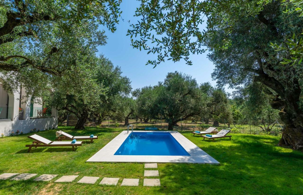 Vardavilla Villa